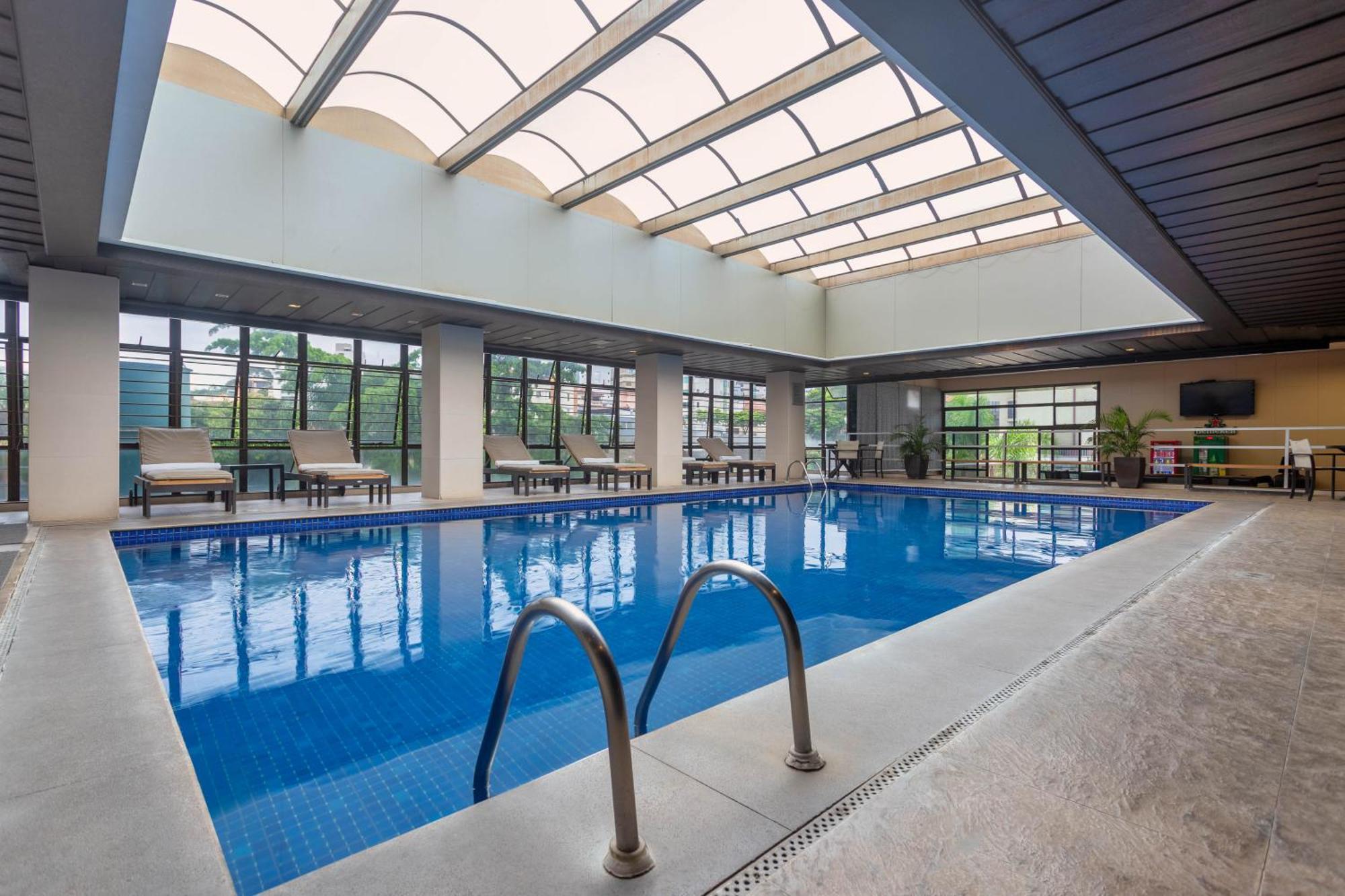 Ouro Minas Hotel Belo Horizonte, Dolce By Wyndham Экстерьер фото Indoor pool