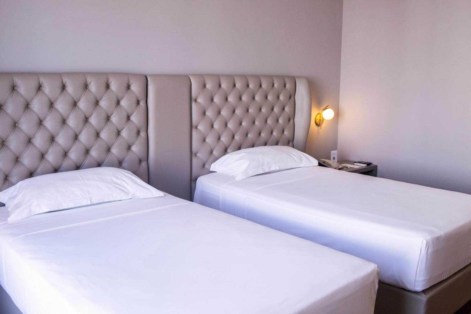 Ouro Minas Hotel Belo Horizonte, Dolce By Wyndham Экстерьер фото A room at the hotel