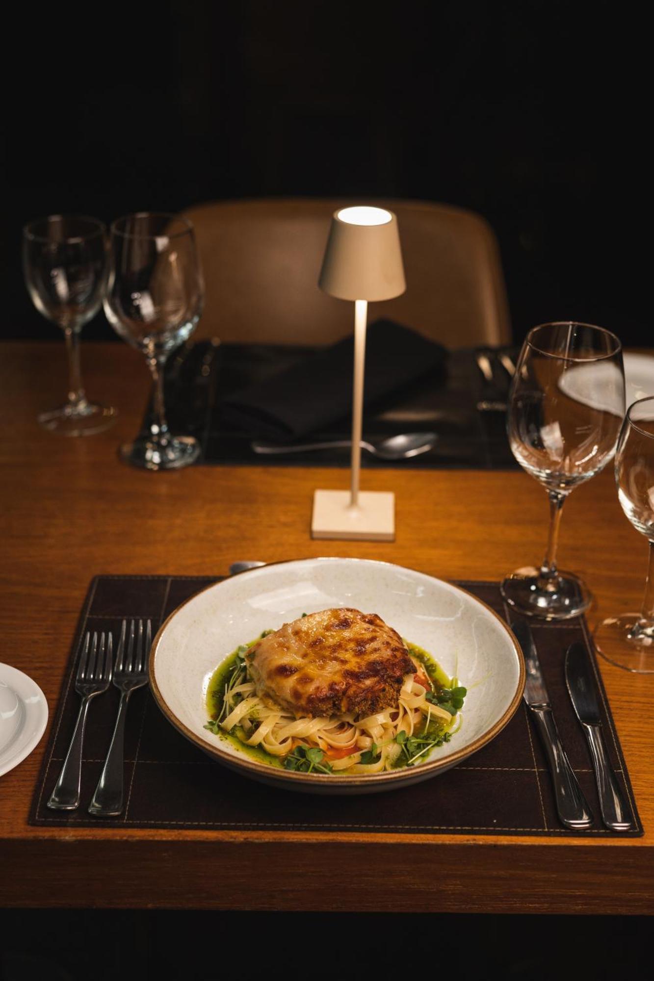 Ouro Minas Hotel Belo Horizonte, Dolce By Wyndham Экстерьер фото A meal at the restaurant